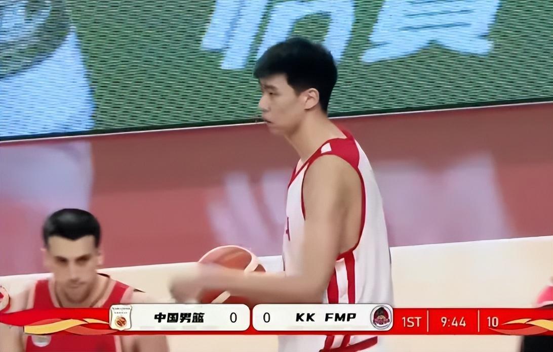 保利体育app下载-男篮首节被FMP俱乐部碾压！焦泊乔+2首发齐发挥，防守成麻烦！